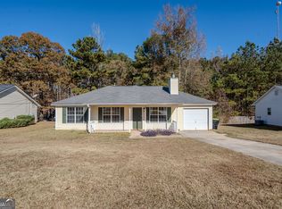 32 Chelsea Ln, Grantville, GA 30220