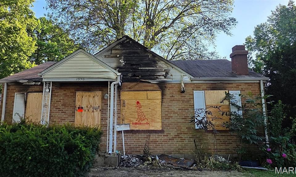 2nd image of 1950 Washington St