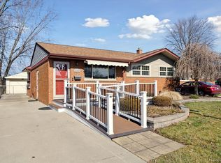 30830 Stephen Ct, Westland, MI 48185