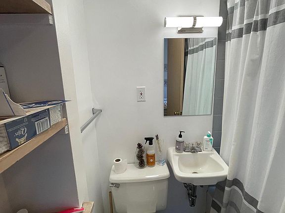 4th image of 43 Ivaloo St