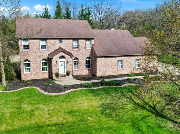 13189 Fillmore St, Crown Point, IN 46307