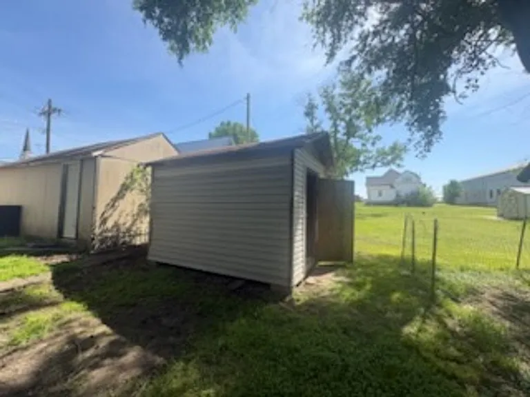 203 S Whitmer St — Photo 10