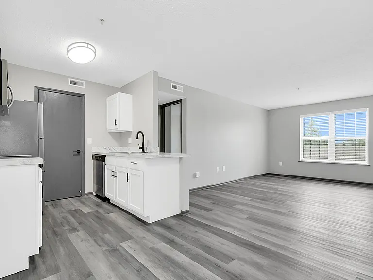 Parkview Apartments — Photo 12