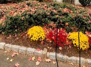 371 Potomac Dr, Basking Ridge, NJ 07920