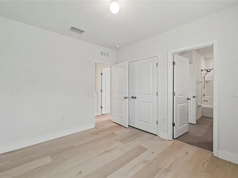 2878 Suncoast Plains Dr — Photo 35
