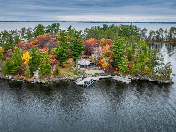 2715 Roberts Is, International Falls, MN 56649