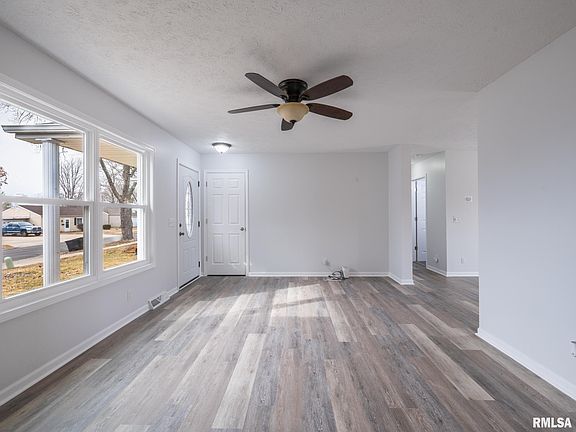 5th image of 139 Cahokia Rd