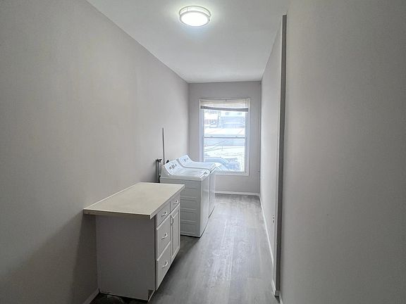 4th image of 218 Delaware Ave #218A