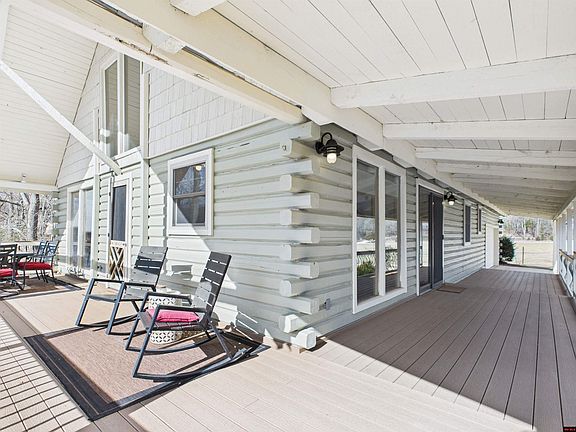 3rd image of 60 Rivers Edge Pl