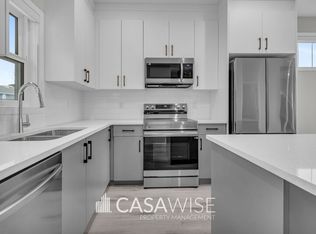 6046 Naden Lndg NW, Edmonton, AB T5E6X9