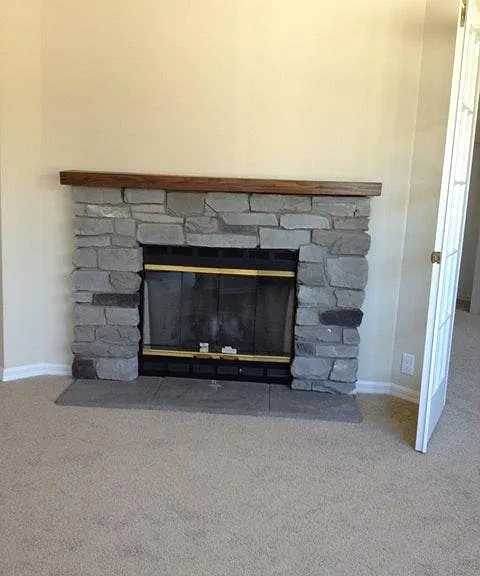 2304 Kingston St S — Photo 6
