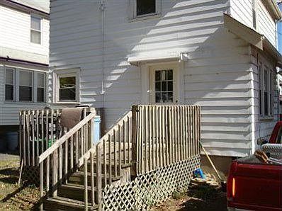 3rd image of 6615 Coleridge Ave