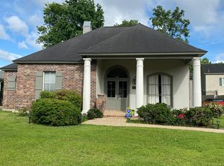 10534 Claybrook Dr, Baton Rouge, LA 70809