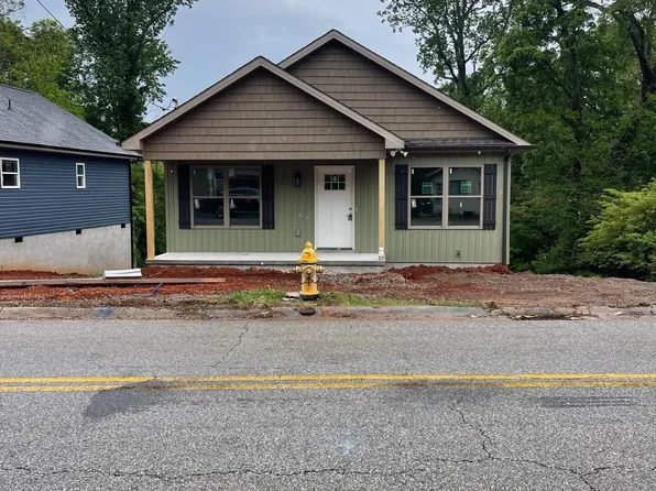 367 W Outer Dr, Oak Ridge, TN 37830