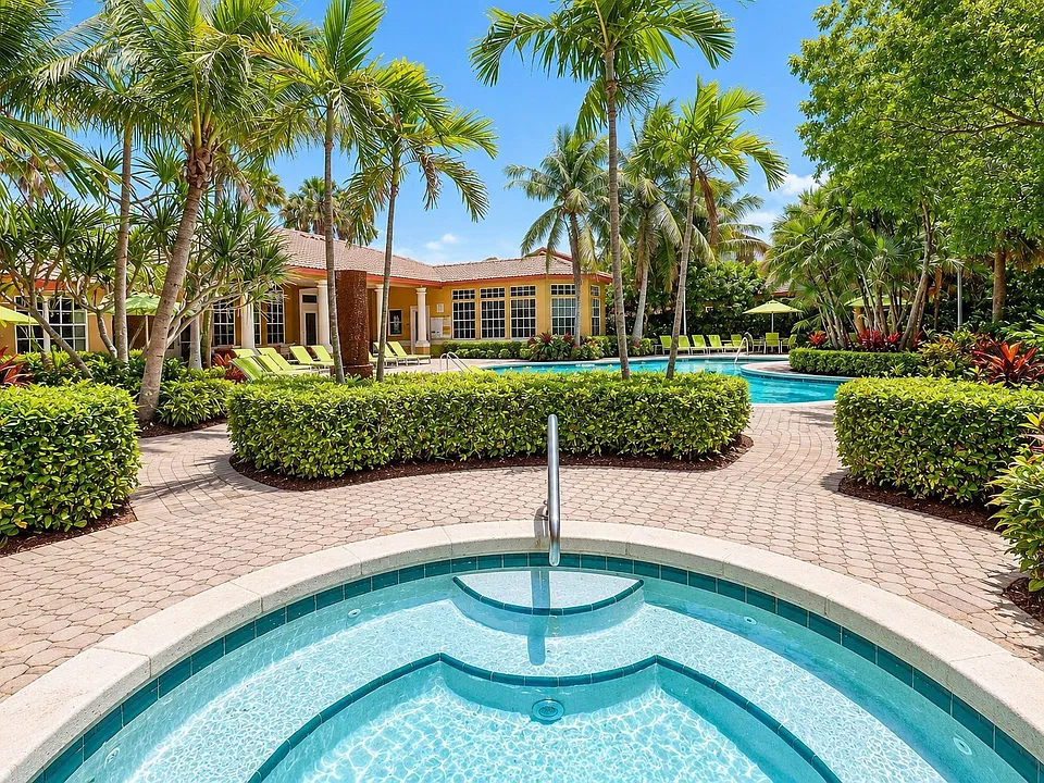 Villas of Juno