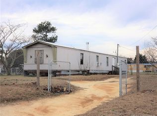141 Ashford Dr, Red Springs, NC 28377