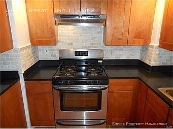 4th image of 325 N 8th St