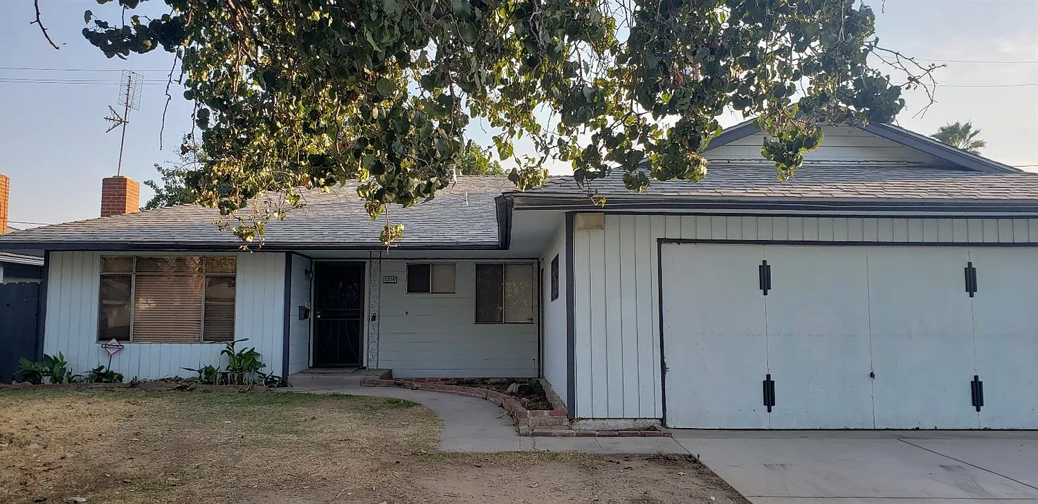 2314 E Austin Way photo 1