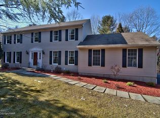 1113 Pine Ln, Stroudsburg, PA 18360