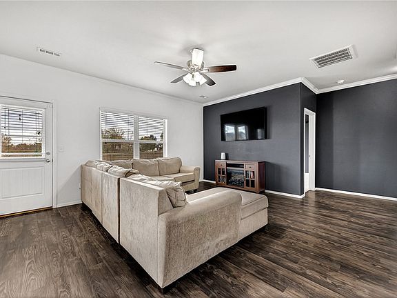 3rd image of 2311 Elmwood Ave