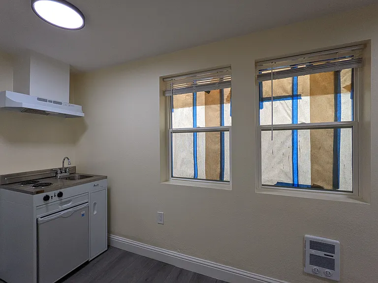 2312-14 Ellsworth Street — Photo 16