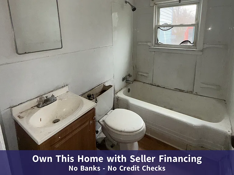 246 E York Ave — Photo 6