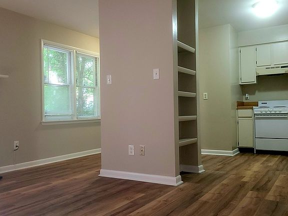 4th image of 708 W Hargett St APT A