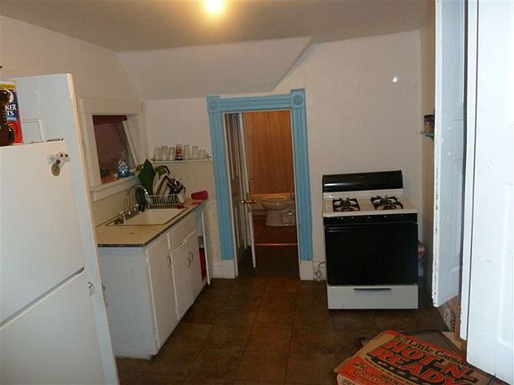 upper kitchen