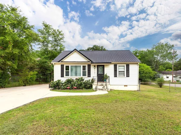 614 Ledford St, Weaver, AL 36277