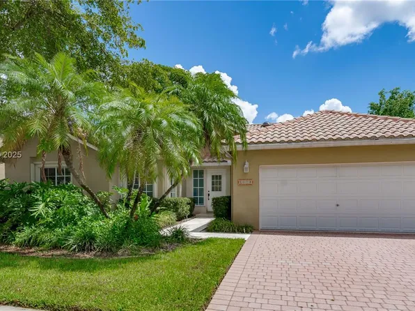 1174 Laguna Springs Dr, Fort Lauderdale, FL 33326