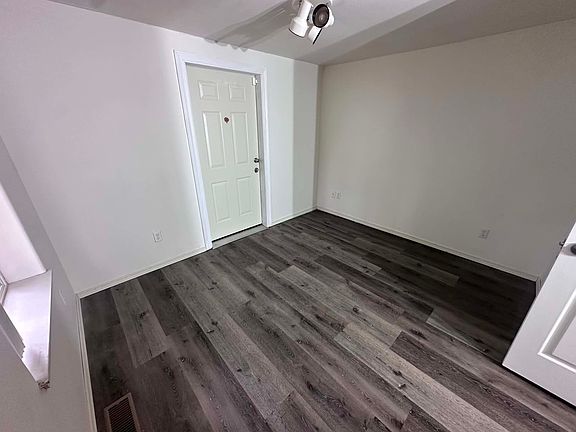 5th image of 4048 SE Horstman Rd #2