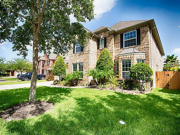 2nd image of 2706 Porto Bianco Ln
