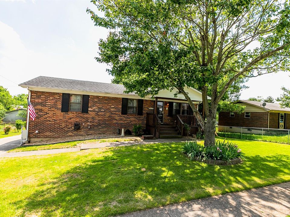 1st image of 502 Pinoak Dr