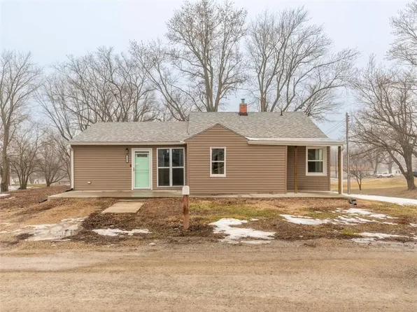 900 S Dallas St, Maysville, MO 64469