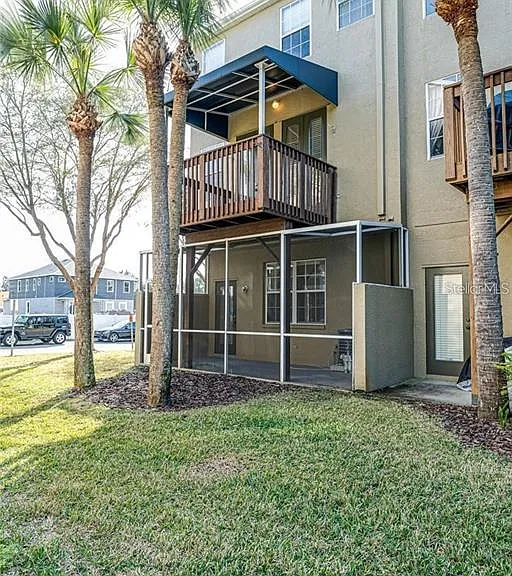 3043 Pointeview Dr — Photo 2