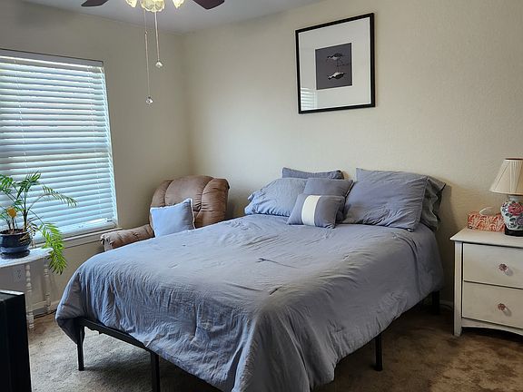 2nd image of 277 Garden Circle Dr E