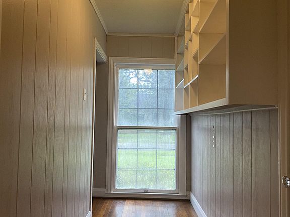 5th image of 2347 Glenwood Dr