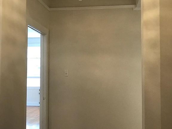 5th image of 35 N Alboni Pl APT 307