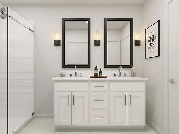 Primary bath with dual sinks