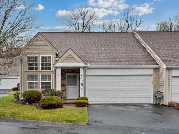 198 Old Village Ln, Bethel Park, PA 15102
