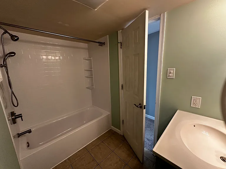 425 Spring Mill Ave — Photo 15
