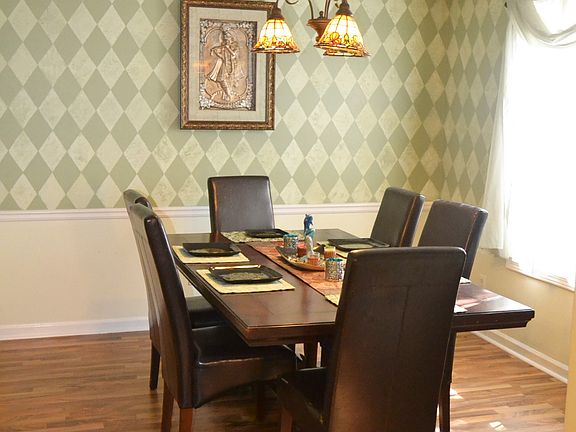 4th image of 790 Trellis Pond Ct