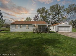 1505 W Highland Rd, Highland, MI 48357