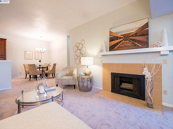 5th image of 37168 Meadowbrook Cmn APT 103