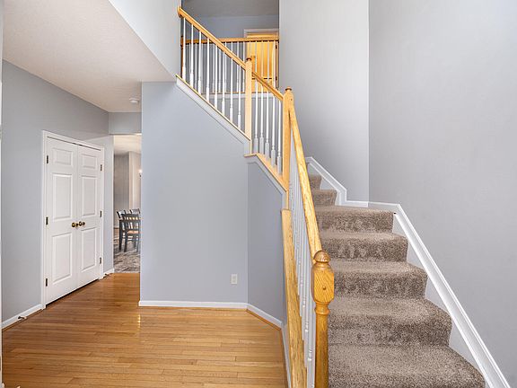4th image of 353 Wexford Dr