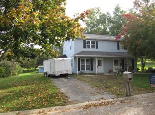 785 Hilltop Dr, Mount Joy, PA 17552