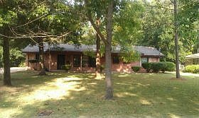 1st image of 2566 Churchill Dr