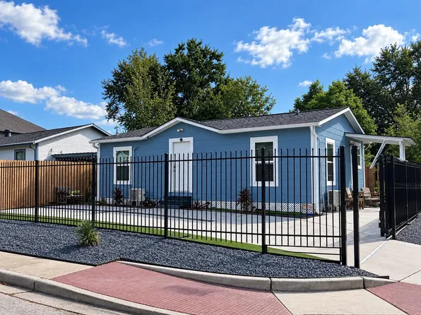 908 Jewett St, Houston, TX 77009