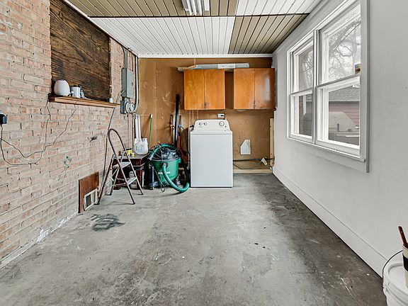 5th image of 12919 E Playfield Dr