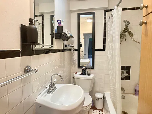 Rented by Corcoran | media 10